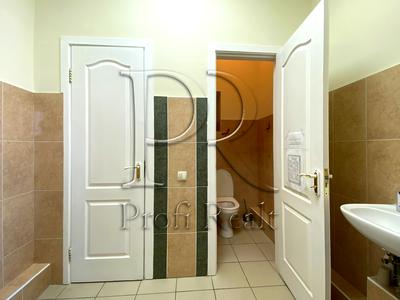 комерційна за адресою Старосільська вул., 1У