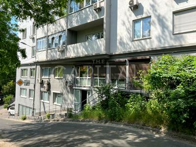 комерційна за адресою Соляна вул., 70