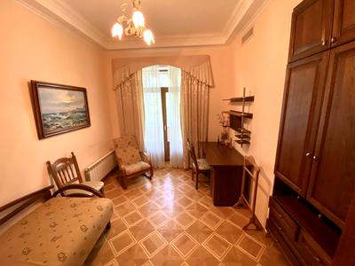 квартира за адресою Михайла Бойчука вул. (Кіквідзе), 1-А
