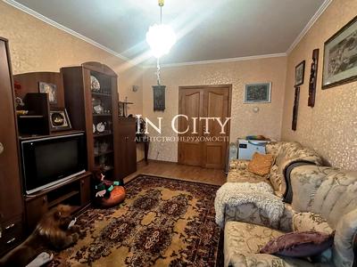 квартира за адресою Каштанова вул., 5