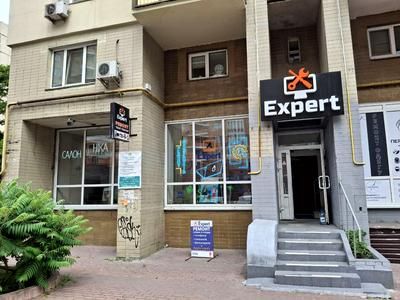 комерційна за адресою Левка Лук'яненка вул. (Маршала Тимошенка), 19