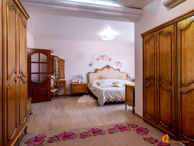 квартира за адресою Ореста Васкула вул., 19