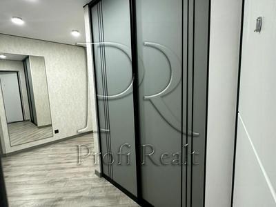 квартира за адресою Металургів вул., 35