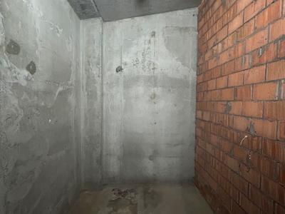 комерційна за адресою Короленка вул., 2к