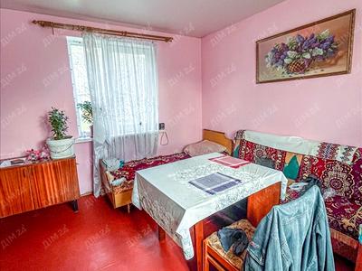 будинок за адресою Центральна, 1