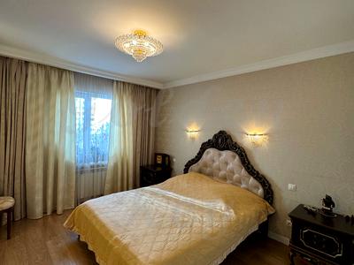 квартира за адресою Драгоманова вул., 12-А