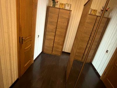 квартира за адресою Анни Ахматової вул., 32/18