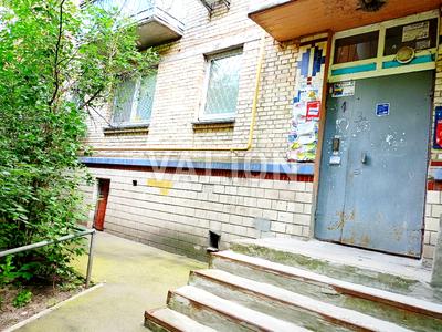 квартира по адресу Печерский спуск, 11
