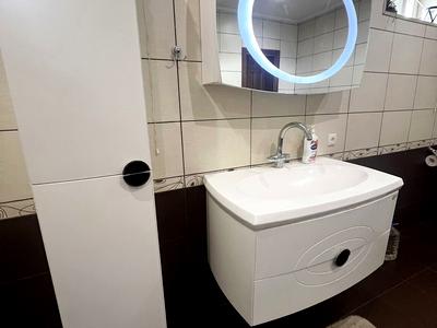 будинок за адресою Моторна вул., 140