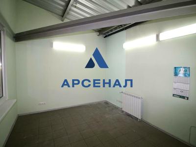 комерційна за адресою Складська вул., 6
