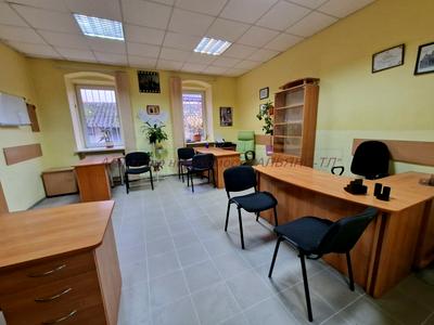 коммерческая по адресу Корятовича пл., 15