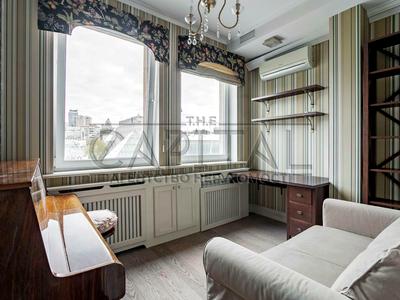 квартира за адресою Шота Руставелі вул., 44