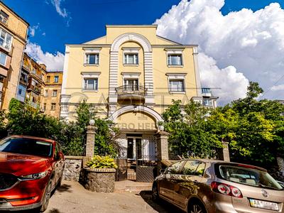 комерційна за адресою Саксаганського вул., 67