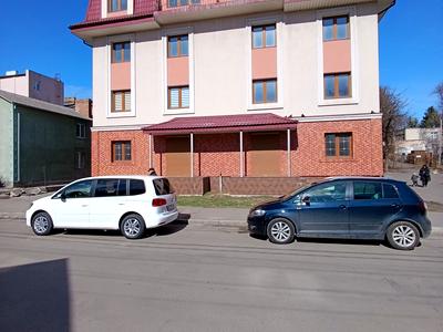 комерційна за адресою Рівне, вул. Пересопницька, 170