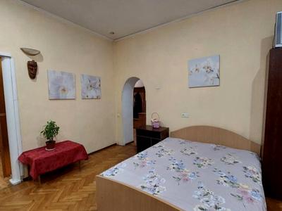 квартира за адресою Садова вул., 19