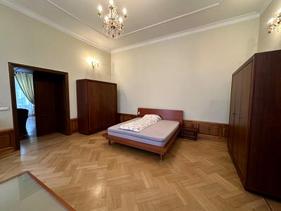 квартира за адресою Театральна вул., 23