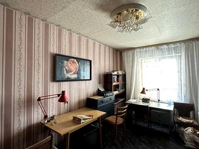 квартира за адресою Автозаводська вул., 93