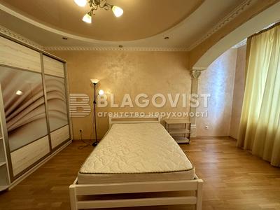 квартира за адресою Дніпровська набережна вул., 1