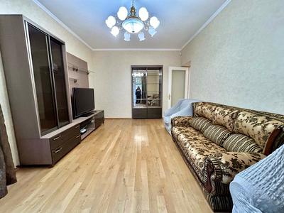 квартира за адресою Юліана Захарієвича вул., 2