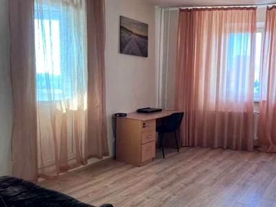 квартира за адресою Саперно-Слобідська вул., 8