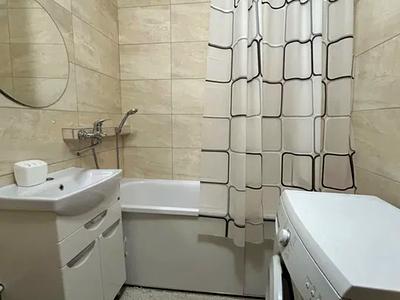 квартира за адресою Срібнокільська вул., 8