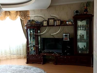 квартира за адресою Автозаводська вул., 99/4