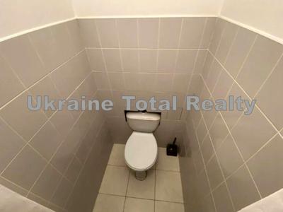 квартира за адресою Анни Ахматової вул., 17