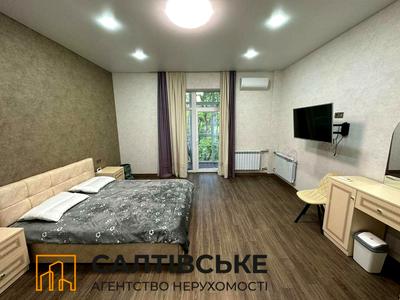 квартира по адресу Науки ул., 12