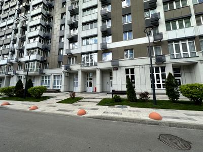 коммерческая по адресу Львівська, 15