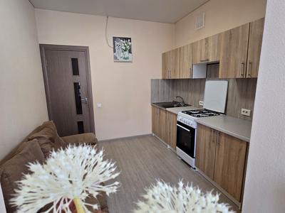 квартира за адресою Братська вул., 12