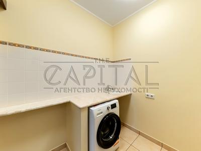квартира за адресою Кудрявський узвіз, 3-Б