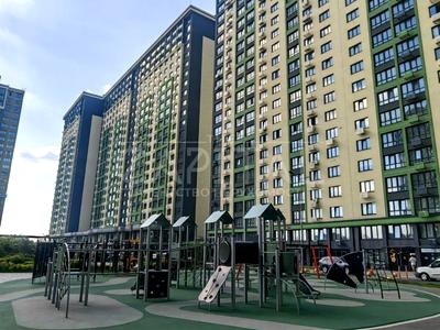 квартира за адресою Михайла Максимовича вул. (Онуфрія Трутенка), 32-Б