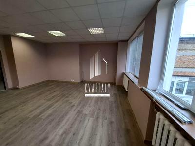 комерційна за адресою Лесі Українки бульв., 34