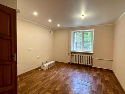 квартира за адресою Радісна вул., 7