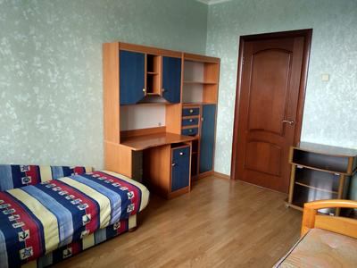 квартира за адресою Академіка Глушкова просп., 9