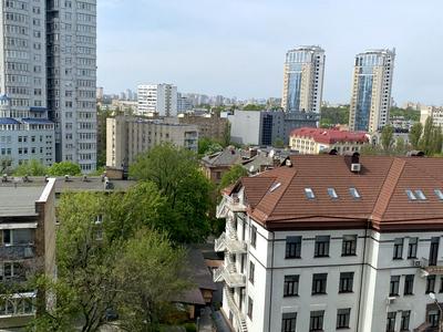 квартира по адресу Кирилло-Мефодиевская ул., 2