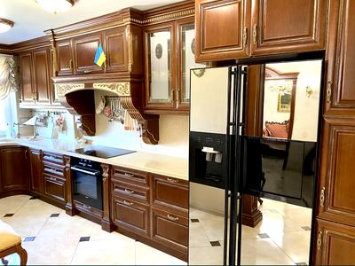 квартира за адресою Кривий Ріг, Українська вул., 1