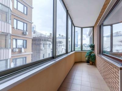 квартира за адресою Кропивницького вул., 10