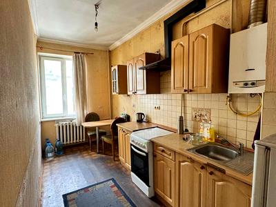 квартира за адресою Академіка Володимира Гнатюка вул. (), 3