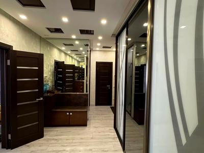 квартира за адресою Анни Ахматової вул., 45