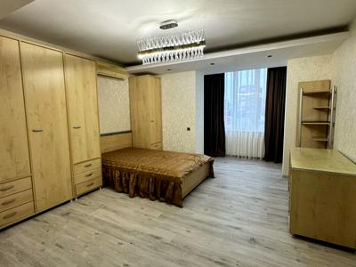 квартира за адресою Івана Фунтового вул., 17