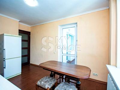 квартира по адресу Дарницкий бульв., 8