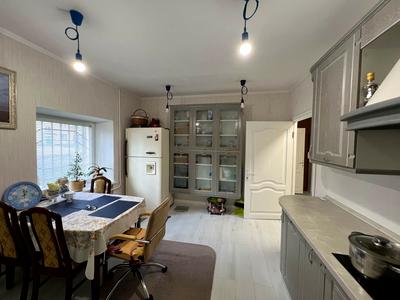 квартира за адресою Леся Курбаса просп., 18-Г