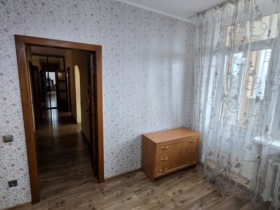 квартира за адресою Олени Пчілки вул., 2