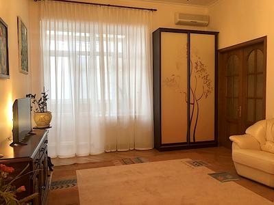 квартира за адресою Бульварно-Кудрявська вул. (Воровського), 38
