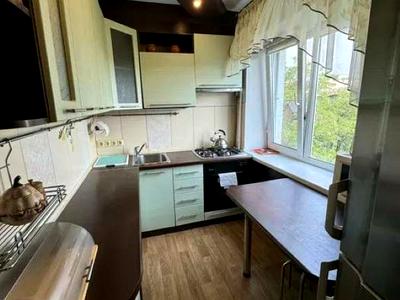 квартира за адресою Новодарницька вул., 27