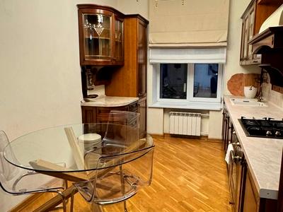 квартира за адресою Панаса Мирного вул., 4