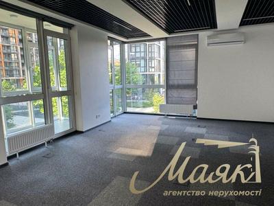 комерційна за адресою Джона Маккейна вул. (Івана Кудрі), 1