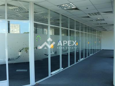 комерційна за адресою Спортивна пл., 1