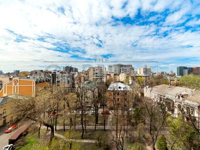 квартира за адресою Кудрявський узвіз, 3-Б